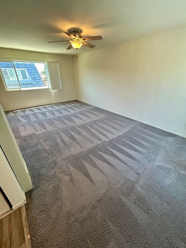 Building Photo - 14205-14211 Doolittle Dr.