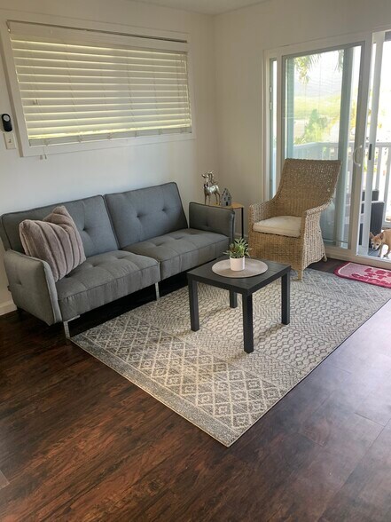 Building Photo - 1409 Auauki St