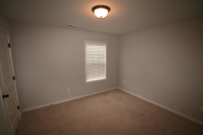 Building Photo - 5191 Forest Bend Cove