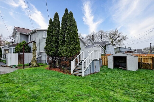 Building Photo - 450 S Main St