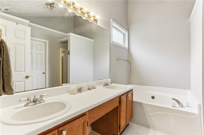 Building Photo - 4284 Cabretta Dr