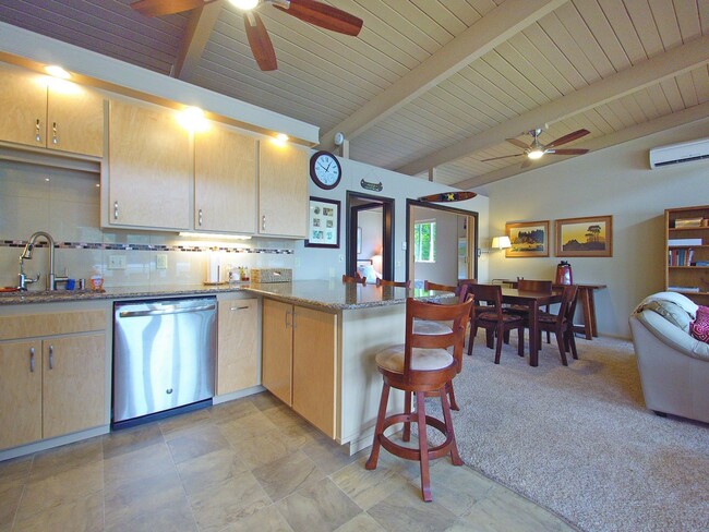 Building Photo - Lake Sutherland Home For Lease!