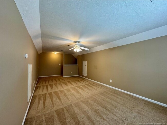 Building Photo - 227 Fairfield Cir