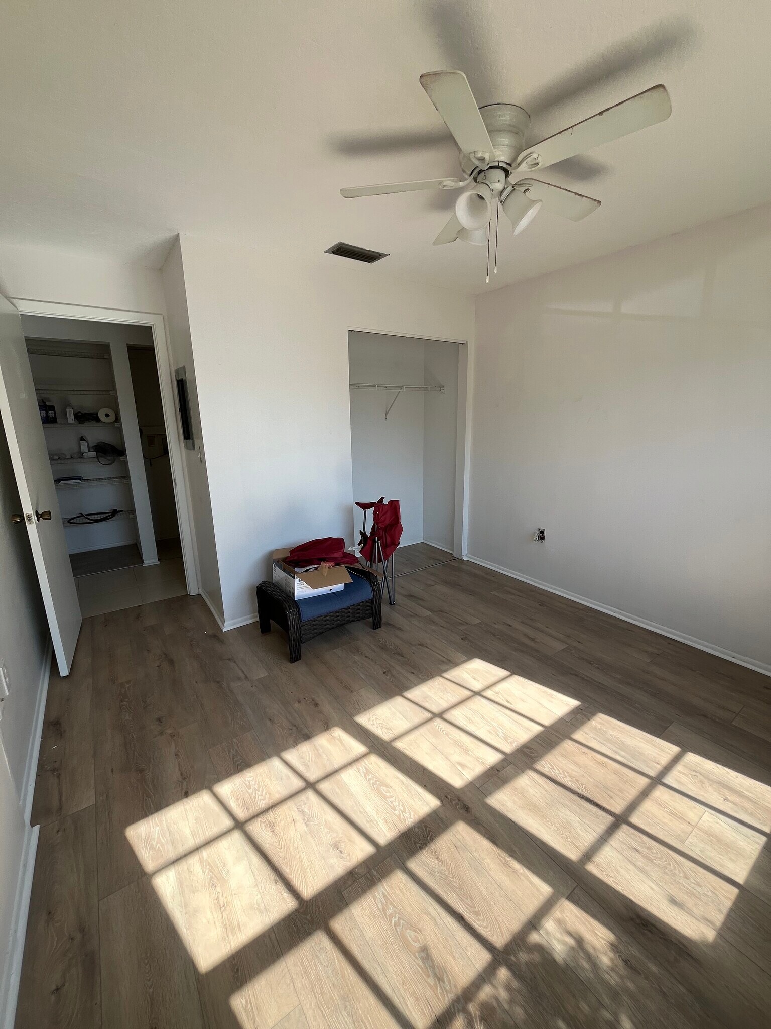 Building Photo - 2846 Bradley Ct