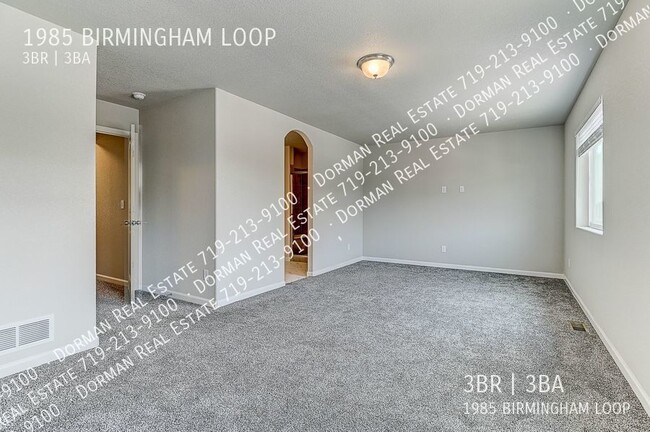 Building Photo - Newer Townhome Vistas at Spring Creek