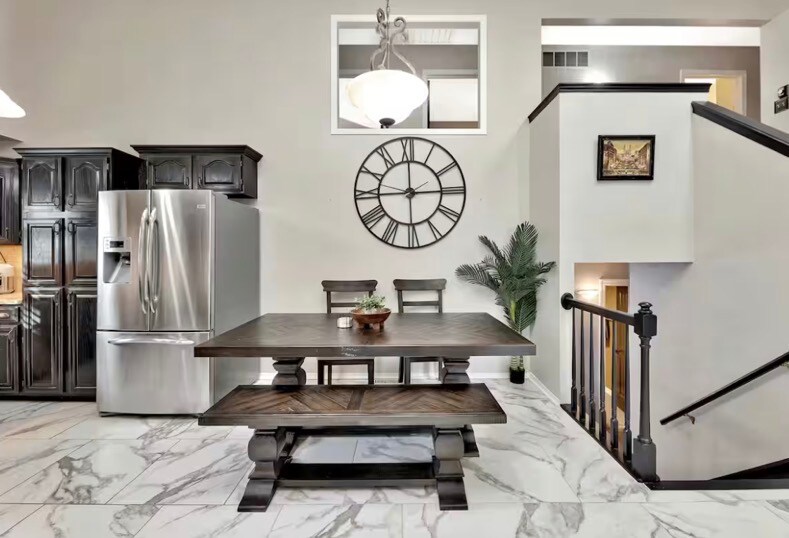 Building Photo - 10106 W Jamesburg St