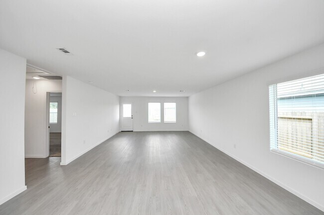 Building Photo - 25415 Birch St