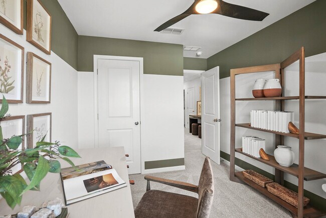 Building Photo - 12004 Oak St