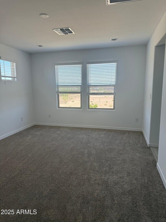 Building Photo - 14596 W Sand Hills Rd