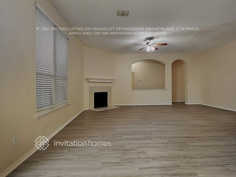 Building Photo - 2003 Walnut Hills Ln