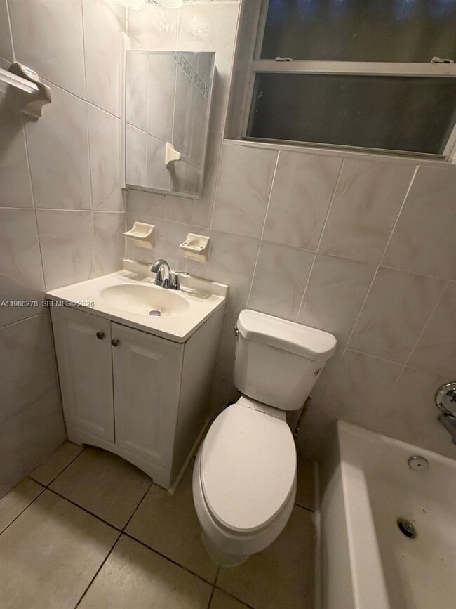 Building Photo - 751 NW 96th St