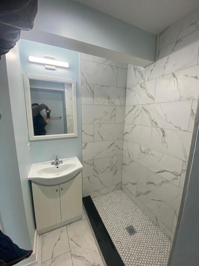 Building Photo - 21226 Chastworth Ln