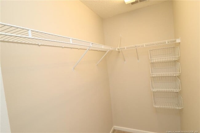 Building Photo - 217 Hartshorn Ct