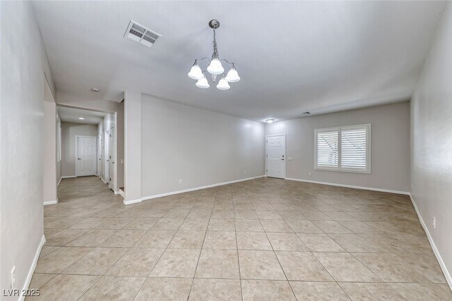 Building Photo - 259 Oakbrook Ridge Ave