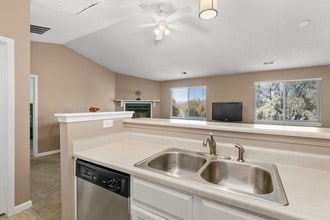 Building Photo - Beautiful 2BD/2BA townhome in Table Mountain Heights