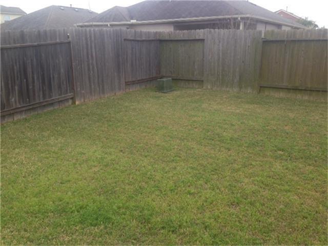 Building Photo - 18303 Barkers Green Way