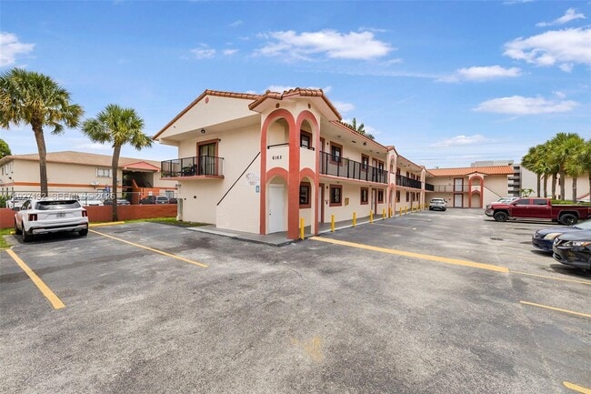 Building Photo - 6165 W 22nd Ct