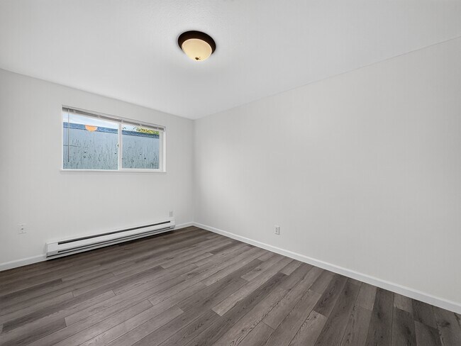 Building Photo - 3217 Norton Ave