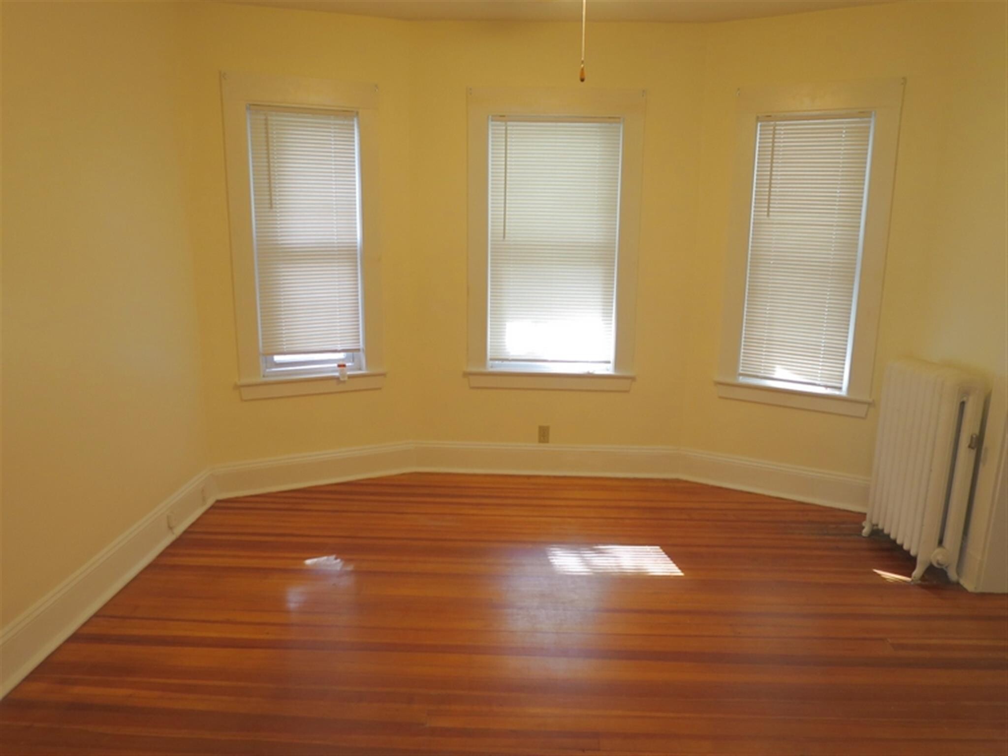 Building Photo - 5 Freeman St