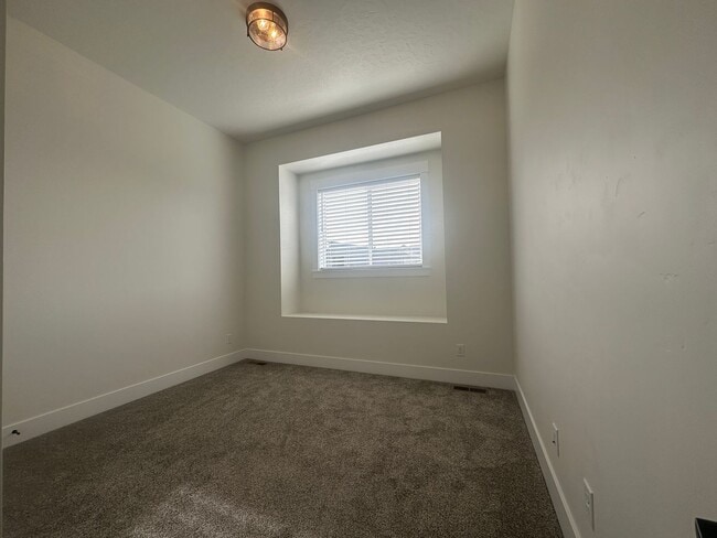 Building Photo - Beautiful 3bed, 2bath, 1,627sq.ft. home in KUNA