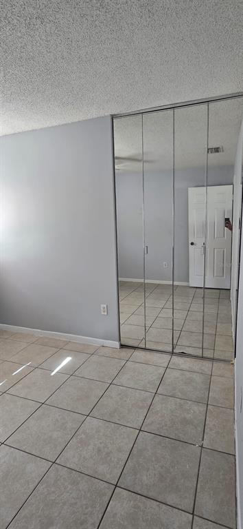 Building Photo - 1127 Spring Meadow Dr
