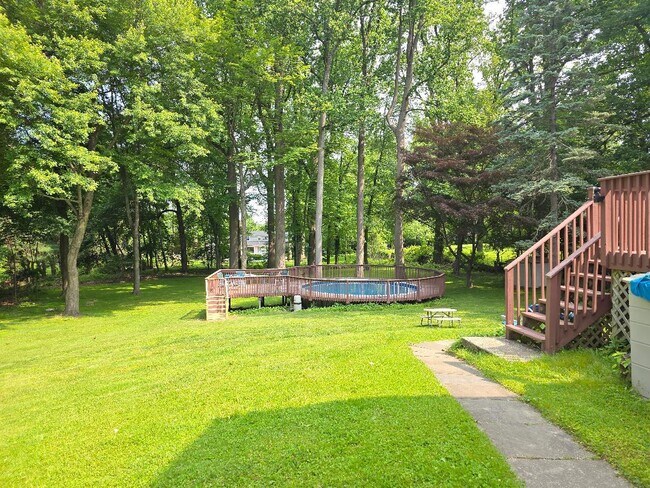 Building Photo - 455 Ridge Rd