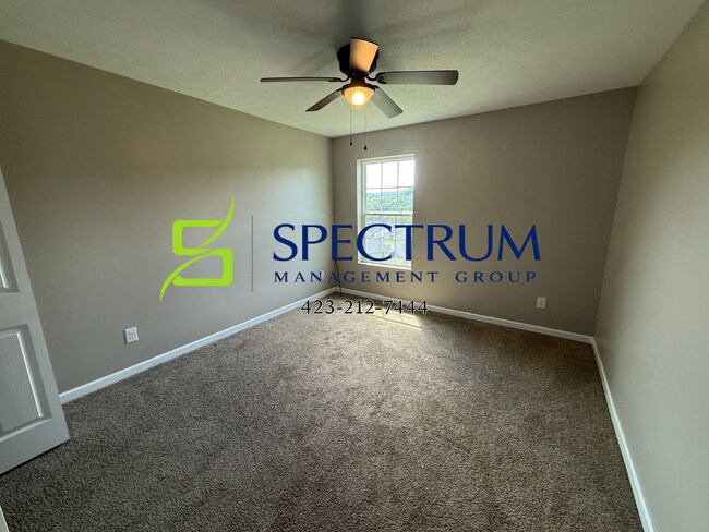 Building Photo - Now accepting applications for a 3 bedroom 2 bath with LARGE bonus room single family home in Kod...