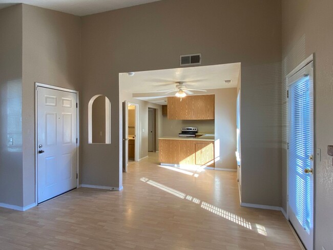 Building Photo - Two Bedroom Condo in North Stockton