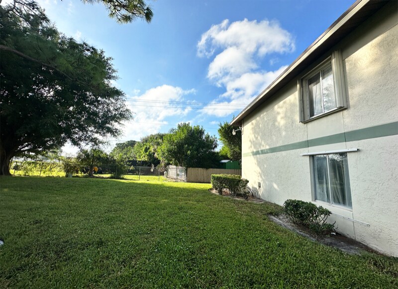 Building Photo - 6342 Chasewood Dr