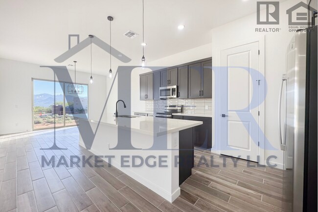 Building Photo - 3Bed/2.5Bath Home in Rio Verde/4 Car Garage! Ready for Immediate Move-In!