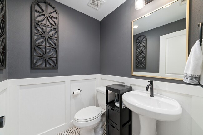 Building Photo - 3705 Creekmont Grn Ln