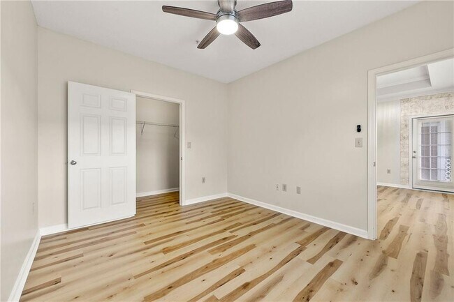 Building Photo - 4333 Dunwoody Park