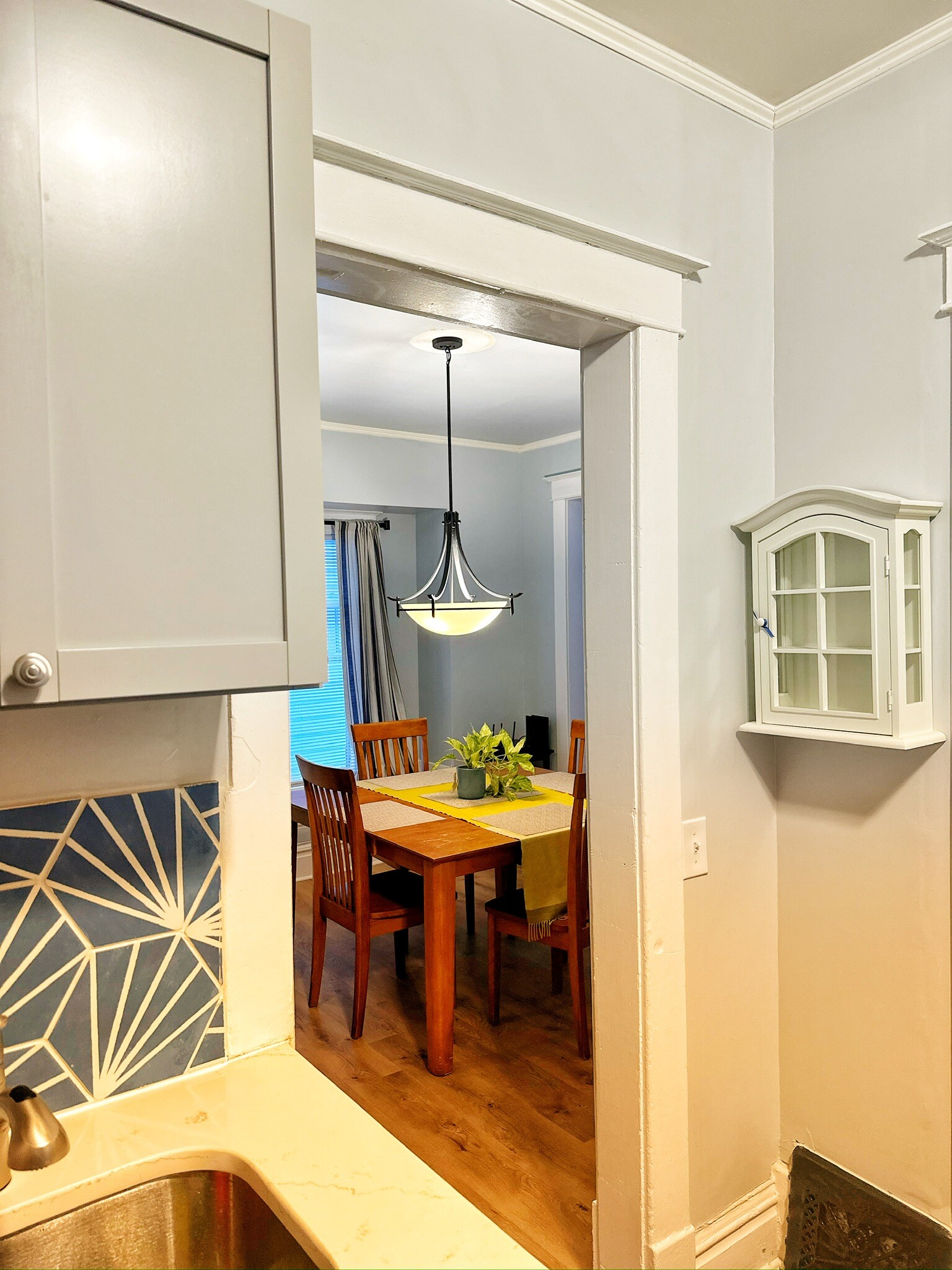 Building Photo - 807 W Vine St