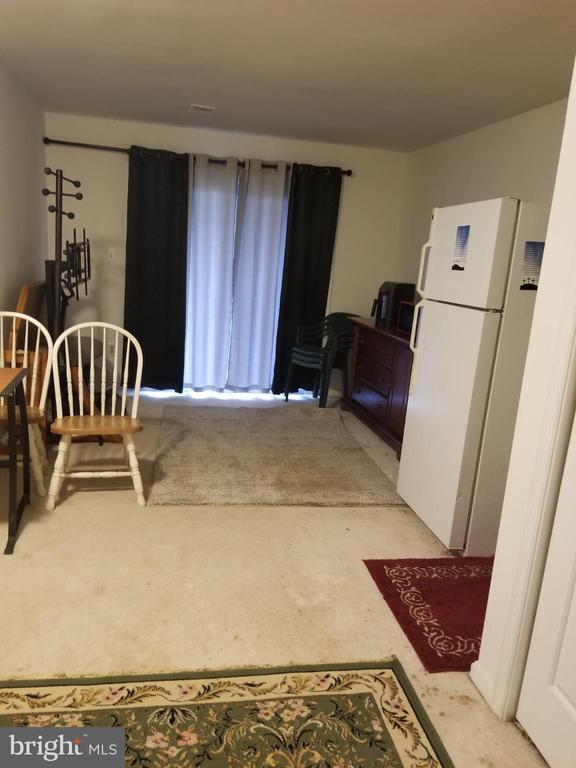 Building Photo - 7755 Black Horse Ct