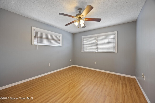 Building Photo - 3135 Shady Dell Ln