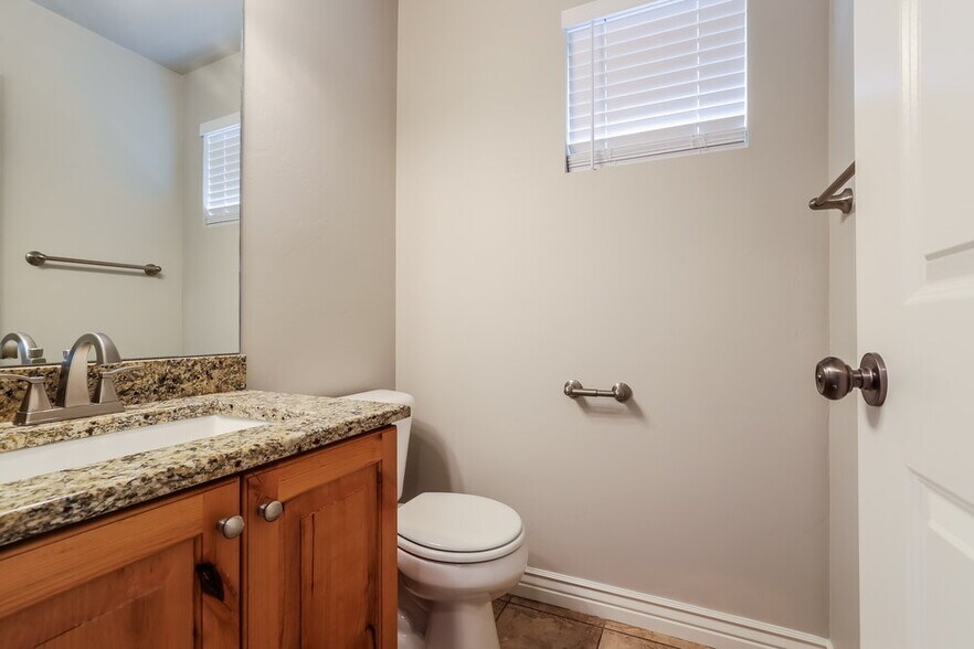 Building Photo - 7054 Dry Sycamore Ln