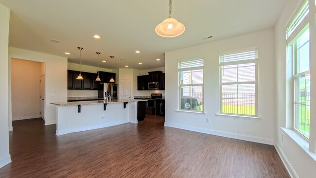 Building Photo - Beautiful Home in Mebane