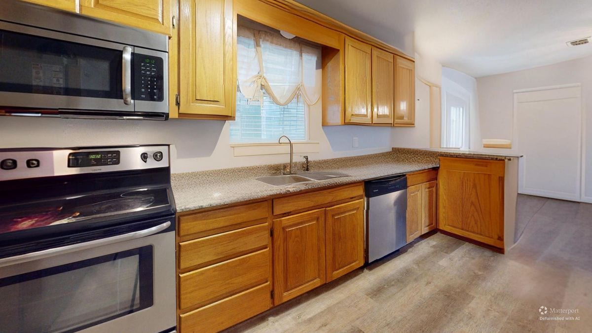 Building Photo - 1202 E Keller St