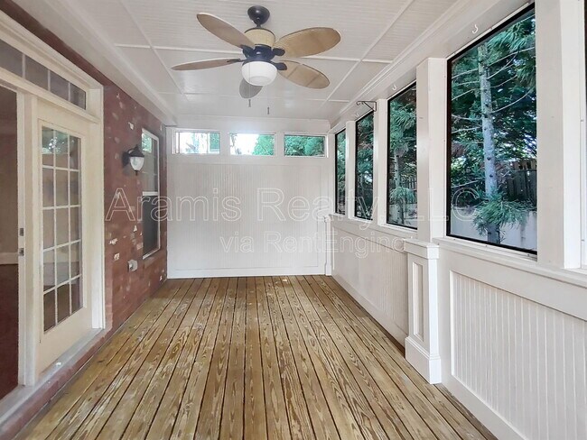 Building Photo - 2772 Durham Dr NE
