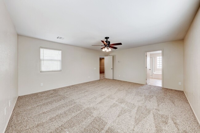 Building Photo - Beautiful Anthem Highland 3 Bedroom Home!