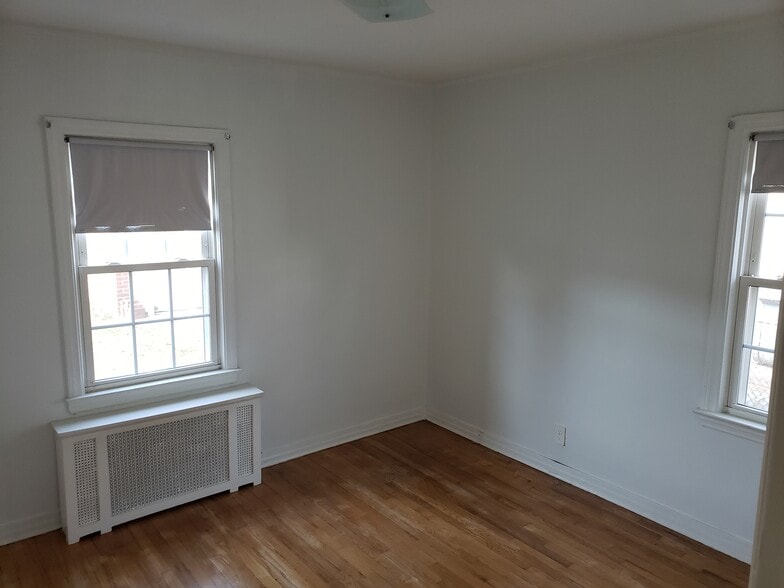 Building Photo - 4806 187th St