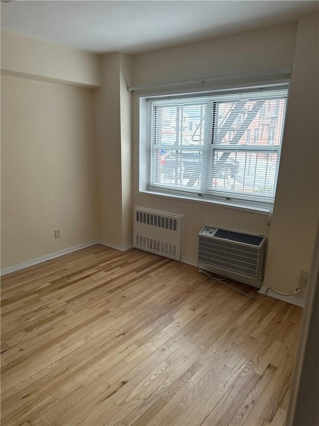 Building Photo - 45 E Hartsdale Ave