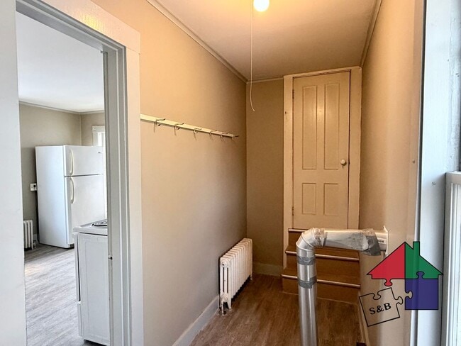 Building Photo - 3 Elmore St