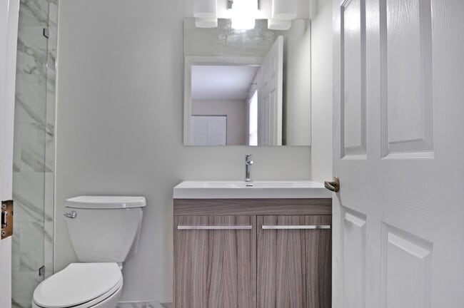 Building Photo - 12522 NW 18th Manor