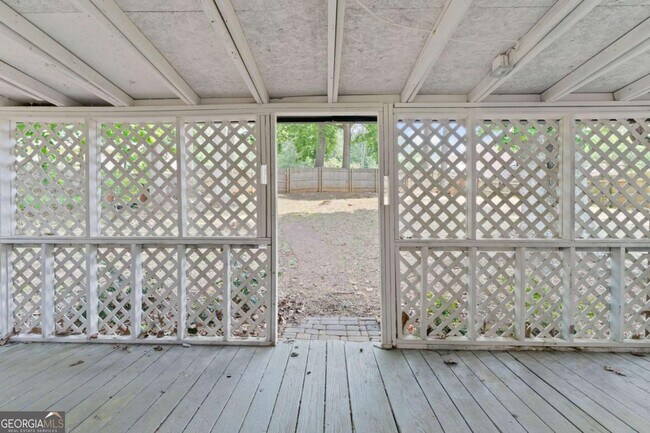 Building Photo - 119 McBee St