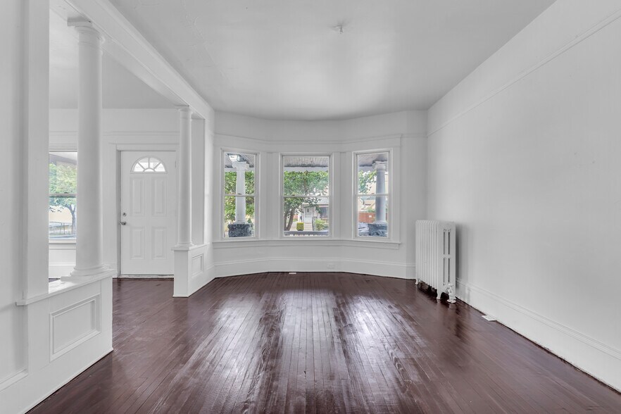 Building Photo - 3279 W 32nd St