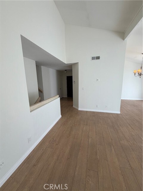 Building Photo - 5720 Owensmouth Ave