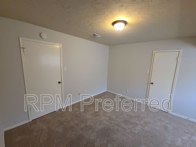 Building Photo - 6234 E Bristol Harbour Cir