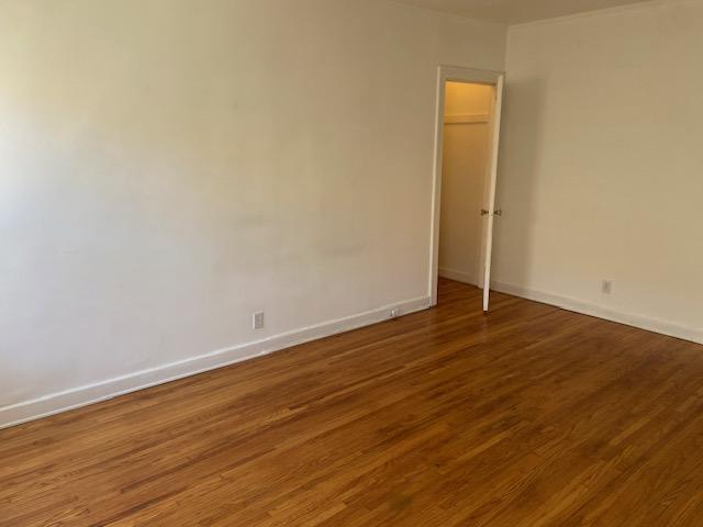 Building Photo - 744 N Ridgewood Pl
