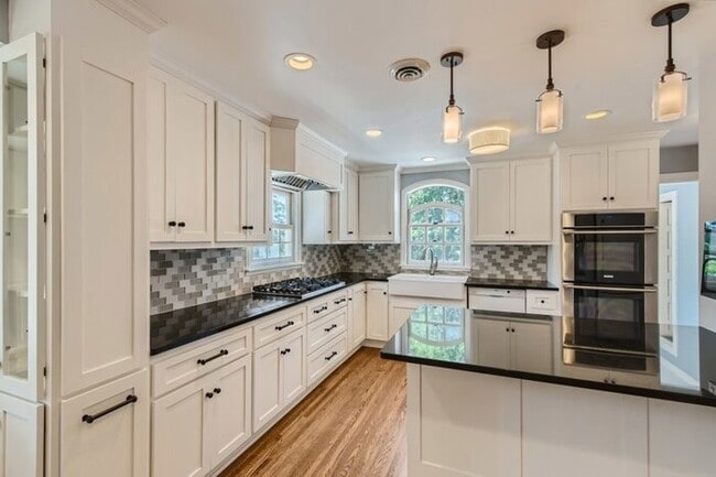 Building Photo - 4330 Wilson St, Minnetonka, MN, 55345